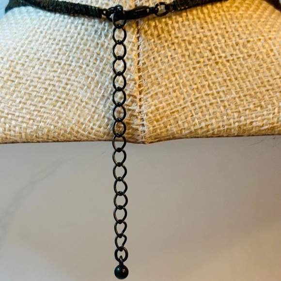 Avon Ceramic Chinese Character Haiku Awakenings Leather Chain Necklace - Picture 4 of 4